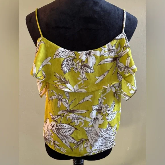 Sweet Rain Floral Top with Cold Shoulders - Picture 2 of 5